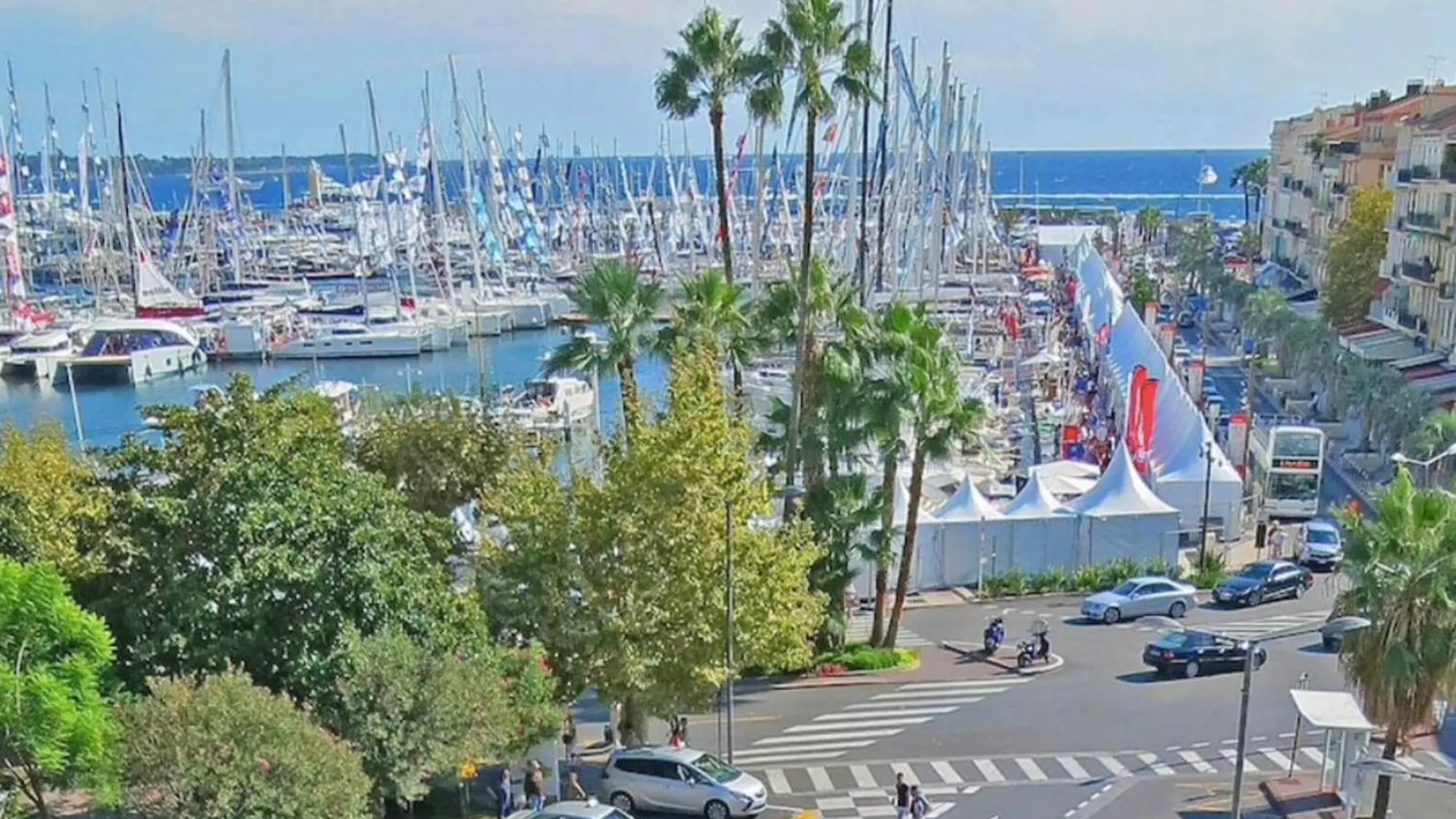 Cannes Quai St Pierre 2 Bedrooms Apt With Balcony And Sea View 0*,  프랑스